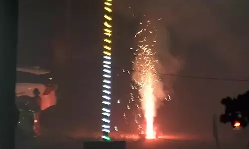 तापमान गिरने के बावजूद सर्दी नहीं तापमान गिरने के बावजूद सर्दी नहीं