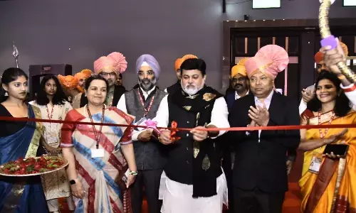 एक जिला, एक उत्पाद को बढ़ावा देने उद्योजकों को उपलब्ध कराएंगे स्थायी मंच - सामंत एक जिला, एक उत्पाद को बढ़ावा देने उद्योजकों को उपलब्ध कराएंगे स्थायी मंच - सामंत