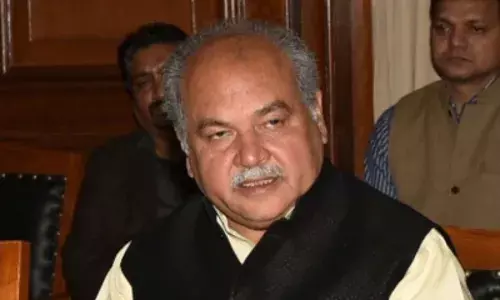 नरेंद्र सिंह तोमर ने अपने बेटे के वीडियो को सुनियोजित साजिश बताया, जांच करवाने की मांग की नरेंद्र सिंह तोमर ने अपने बेटे के वीडियो को सुनियोजित साजिश बताया, जांच करवाने की मांग की