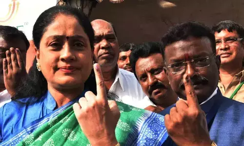 अभिनेत्री विजयाशांति ने भाजपा छोड़ी, कांग्रेस में शामिल होने की संभावना