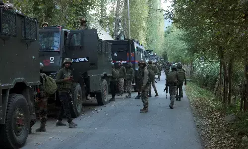 सुरक्षाबलों ने उरी सेक्टर में दो घुसपैठिए मार गिराए सुरक्षाबलों ने उरी सेक्टर में दो घुसपैठिए मार गिराए