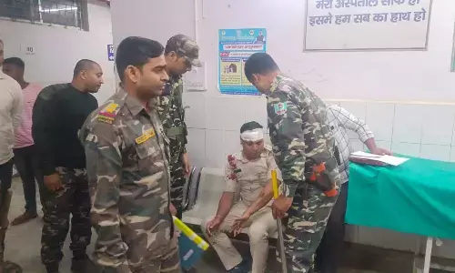 गोड्डा में काली प्रतिमा विसर्जन के दौरान दो गुट भिड़े, एक दर्जन घायल