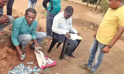 अवैध शराब विक्रेताओं के खिलाफ अपराध हुआ दर्ज अवैध शराब विक्रेताओं के खिलाफ अपराध हुआ दर्ज