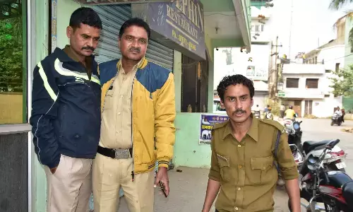 शराब पीकर हंगामा कर रहे जीआरपी के 3 पुलिसकर्मी सस्पेंड