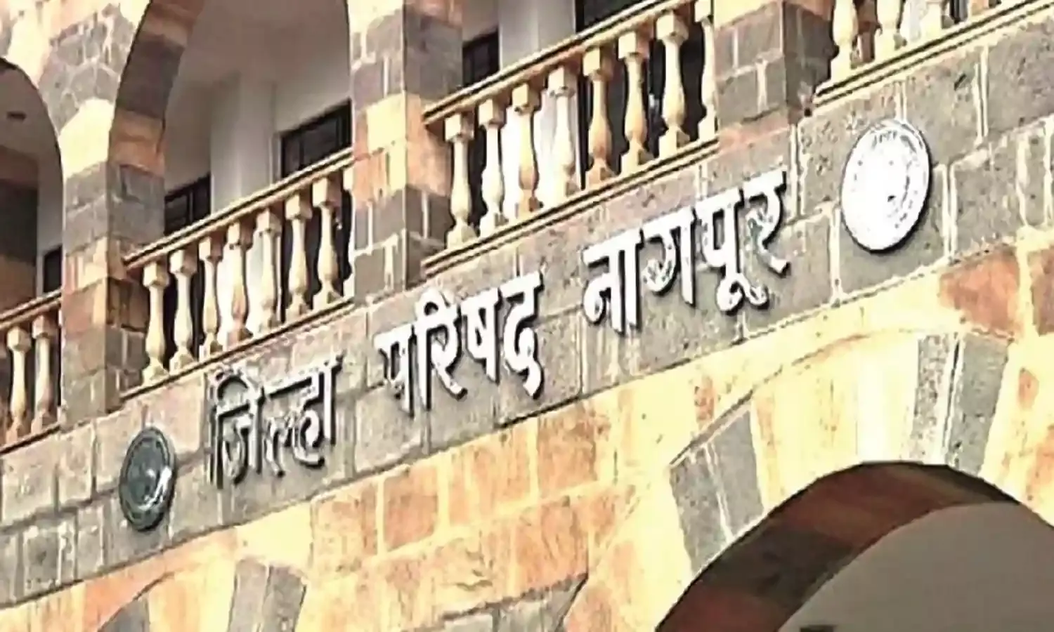 कार्यालय खुले, अधिकारी नहीं लौटे, विभागों में रहा सन्नाटा