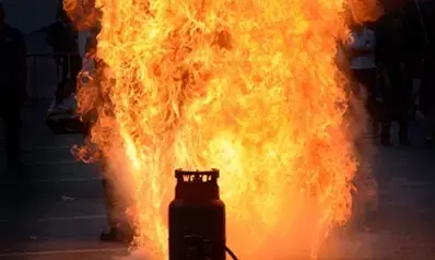 मुंबई गैस सिलेंडर विस्फोट में आठ घायल