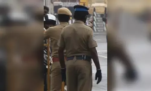 केरल पुलिस ने एनआरआई बिजनेसमैन को समन किया जारी