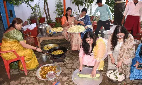 ’खरना’ के साथ व्रतियों का 36 घंटे का निर्जला उपवास शुरू