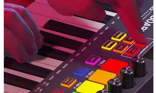 कार्यक्रम में बच्चों ने दी एक से बढ़कर परफार्मेंस कार्यक्रम में बच्चों ने दी एक से बढ़कर परफार्मेंस