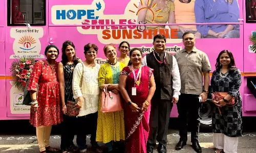 अब ग्रामीण महिलाओं में ब्रेस्ट कैंसर का पता लगाएगी मैमोग्राफी मोबाइल वैन अब ग्रामीण महिलाओं में ब्रेस्ट कैंसर का पता लगाएगी मैमोग्राफी मोबाइल वैन