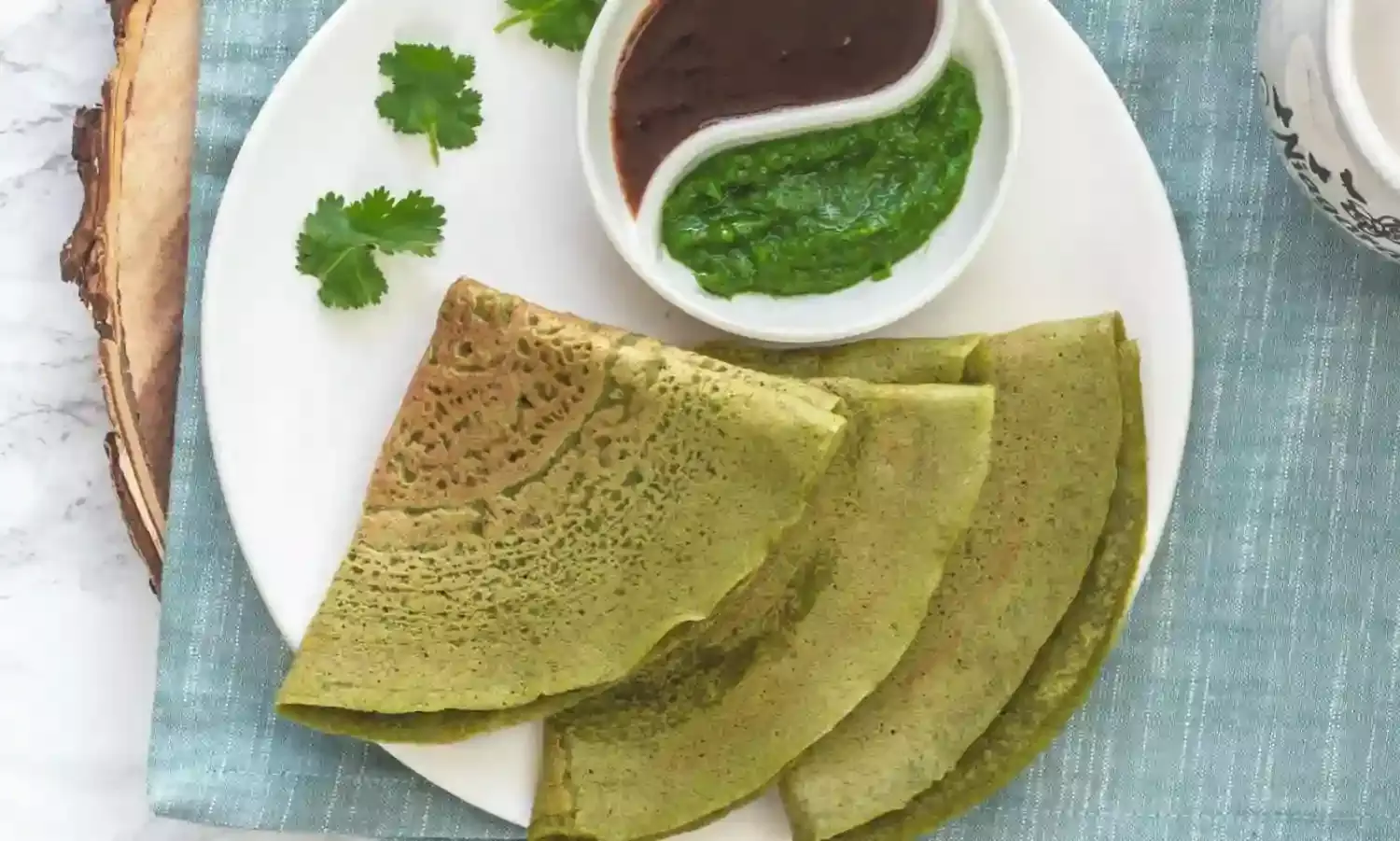 सुबह के नाश्ते में बनाएं मूंग दाल के चीले, इस आसान रेसिपी से
