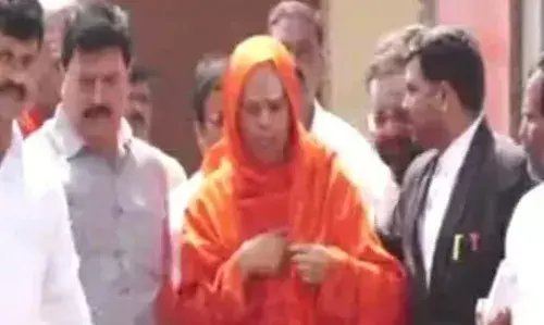 दुष्‍कर्म के आरोपी मुरुघा साधु के खिलाफ गिरफ्तारी वारंट