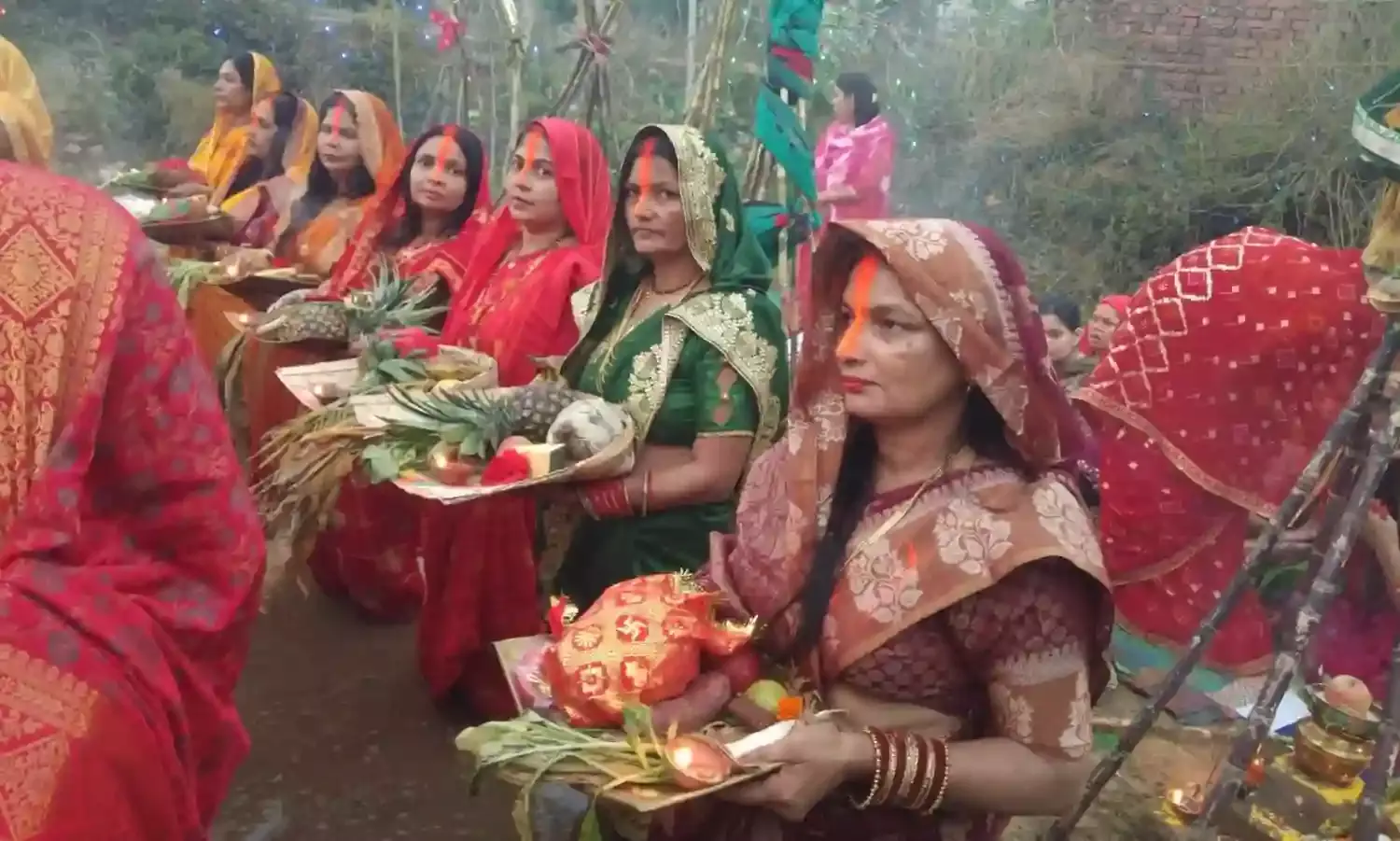 उदीयमान सूर्य को अघ्र्य देने के साथ महापर्व छठ का हुआ समापन