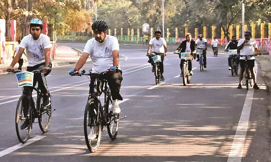 साइकिल रैली से दिया जागरूकता का संदेश