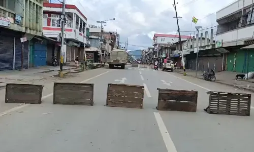 मणिपुर में सशस्त्र गिरोह ने 2 लोगों की हत्या की, आदिवासी निकाय ने कांगपोकपी जिले में 48 घंटे के बंद का किया ऐलान