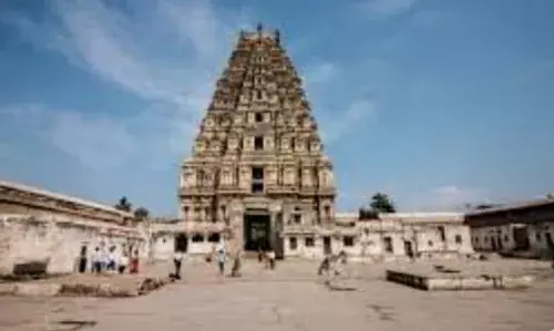 यूनेस्को विश्व धरोहर विरुपाक्ष मंदिर में हुए नुकसान को लेकर क्लर्क निलंबित यूनेस्को विश्व धरोहर विरुपाक्ष मंदिर में हुए नुकसान को लेकर क्लर्क निलंबित