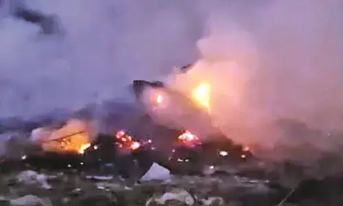 सेमिनरी हिल्स में कचरे में आग पर बवाल सेमिनरी हिल्स में कचरे में आग पर बवाल