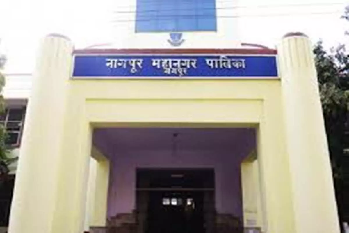 जिसने की विनयभंग शिकायत की, उसका और सहकर्मियों का कर दिया तबादला जिसने की विनयभंग शिकायत की, उसका और सहकर्मियों का कर दिया तबादला
