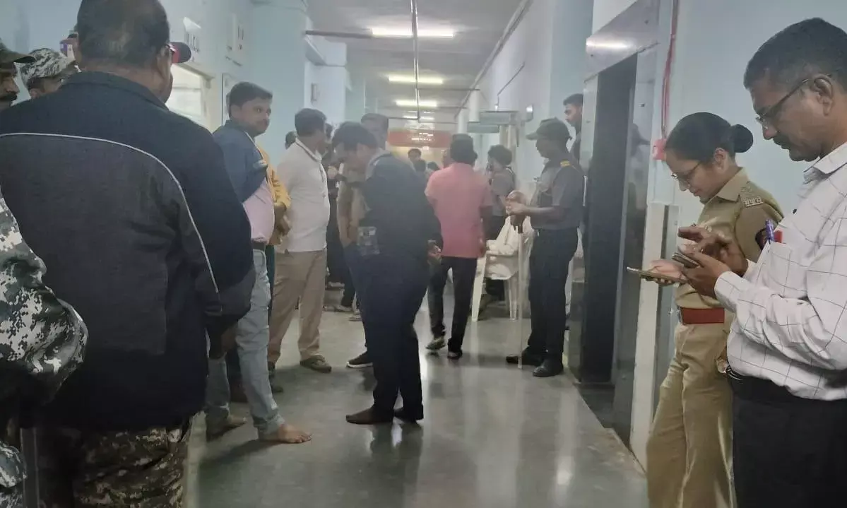 पीडीएमसी के एमआईसीयू में भर्ती महिला मरीज की मौत के बाद हंगामा