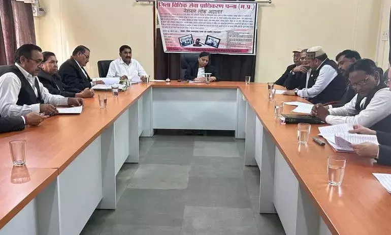 प्रधान जिला एवं सत्र न्यायाधीश की अध्यक्षता में हुई प्री-सिटिंग बैठक