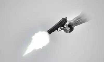 बंगाल के उत्तर 24 परगना जिले में तृणमूल कांग्रेस नेता की गोली मारकर हत्या बंगाल के उत्तर 24 परगना जिले में तृणमूल कांग्रेस नेता की गोली मारकर हत्या