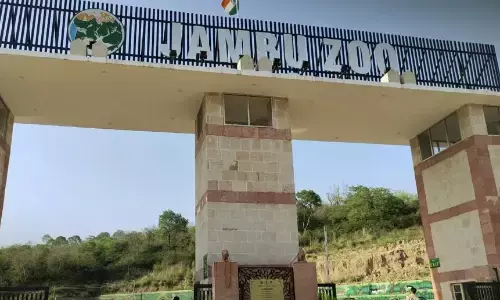 जम्मू में जम्बू चिड़ियाघर शेरों और बाघों के आगमन से जीवंत हो उठा जम्मू में जम्बू चिड़ियाघर शेरों और बाघों के आगमन से जीवंत हो उठा