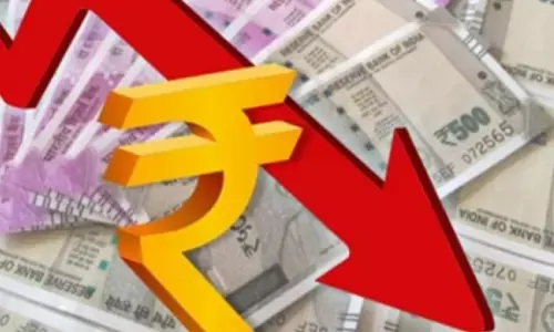 अमेरिकी डॉलर में गिरावट के बावजूद रुपया संभलने में नाकाम अमेरिकी डॉलर में गिरावट के बावजूद रुपया संभलने में नाकाम