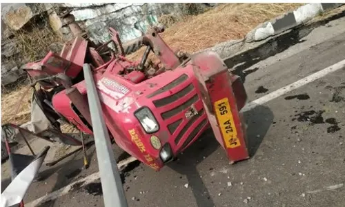 रामगढ़ की चुटुपालू घाटी में भीषण सड़क हादसा, तीन की मौत, कई घायल