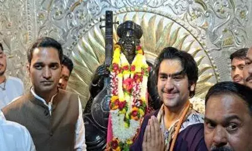 धीरेन्द्र कृष्ण शास्त्री संत तुकाराम महाराज के चरणों में लीन, कहा -  अपमान का नहीं था इरादा