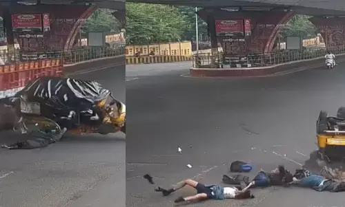 विशाखापत्‍तनम् दुर्घटना में सात स्कूली बच्चे घायल, दो गंभीर