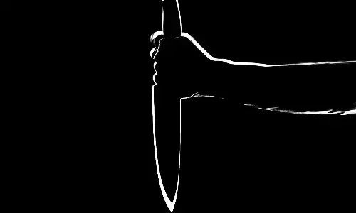 दिल्ली में नाबालिग ने चाकू गोदकर की युवक की हत्या