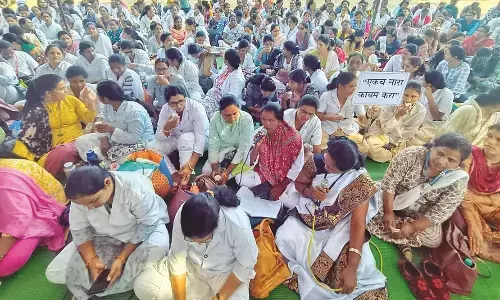 एनएचएमकर्मियों की हड़ताल से स्वास्थ्य सेवा प्रभावित एनएचएमकर्मियों की हड़ताल से स्वास्थ्य सेवा प्रभावित