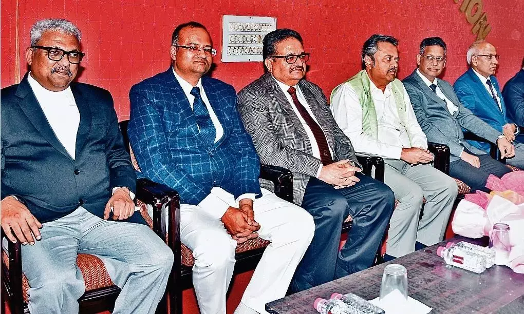 नवागत जजों का अभिनंदन, एमपी सीरीज के पाँच-वर्षीय डाइजेस्ट का हुआ विमोचन