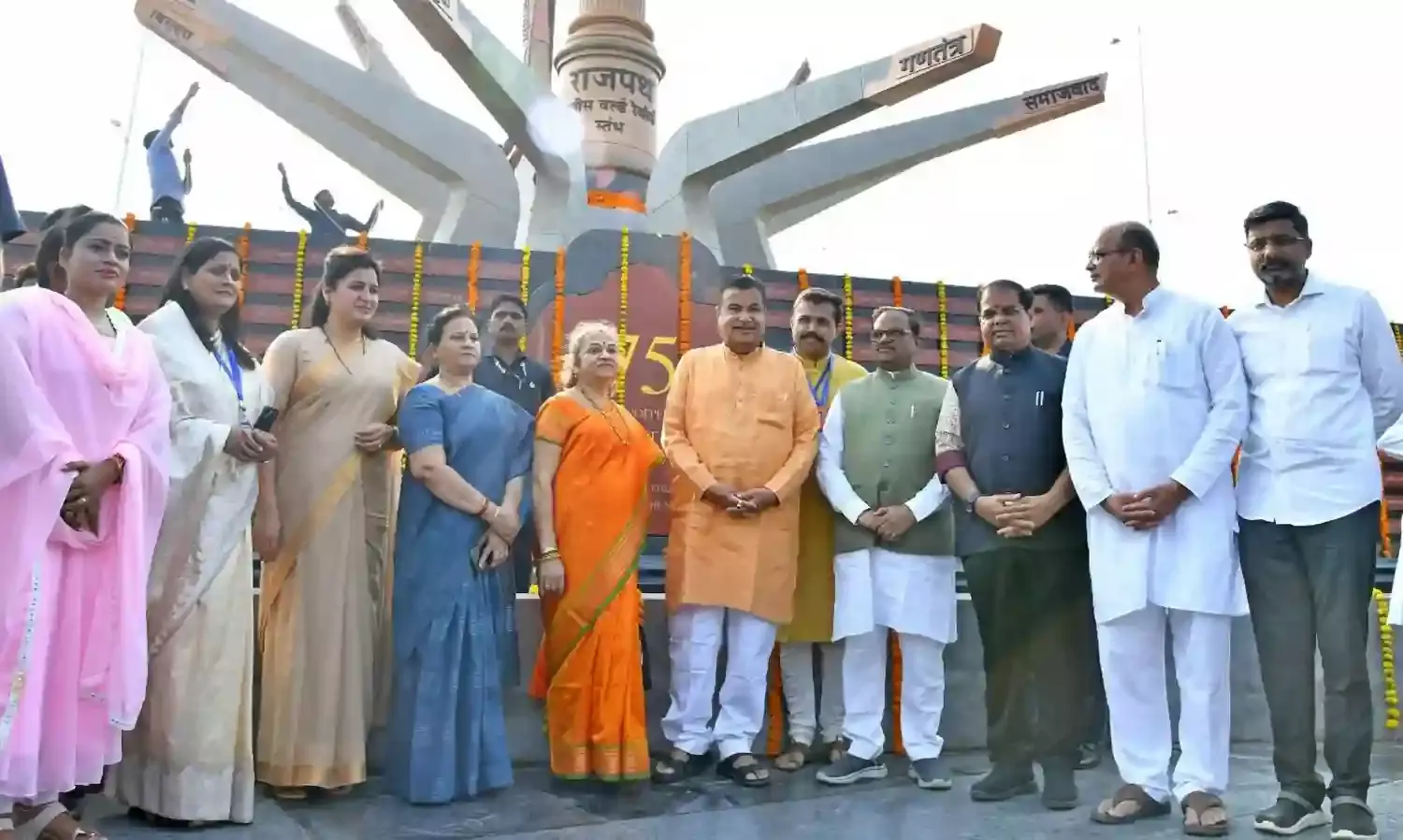 श्रम ही प्रतिष्ठा बतानेवाला स्तंभ आगामी पीढ़ी के लिए साबित होगा मार्गदर्शक