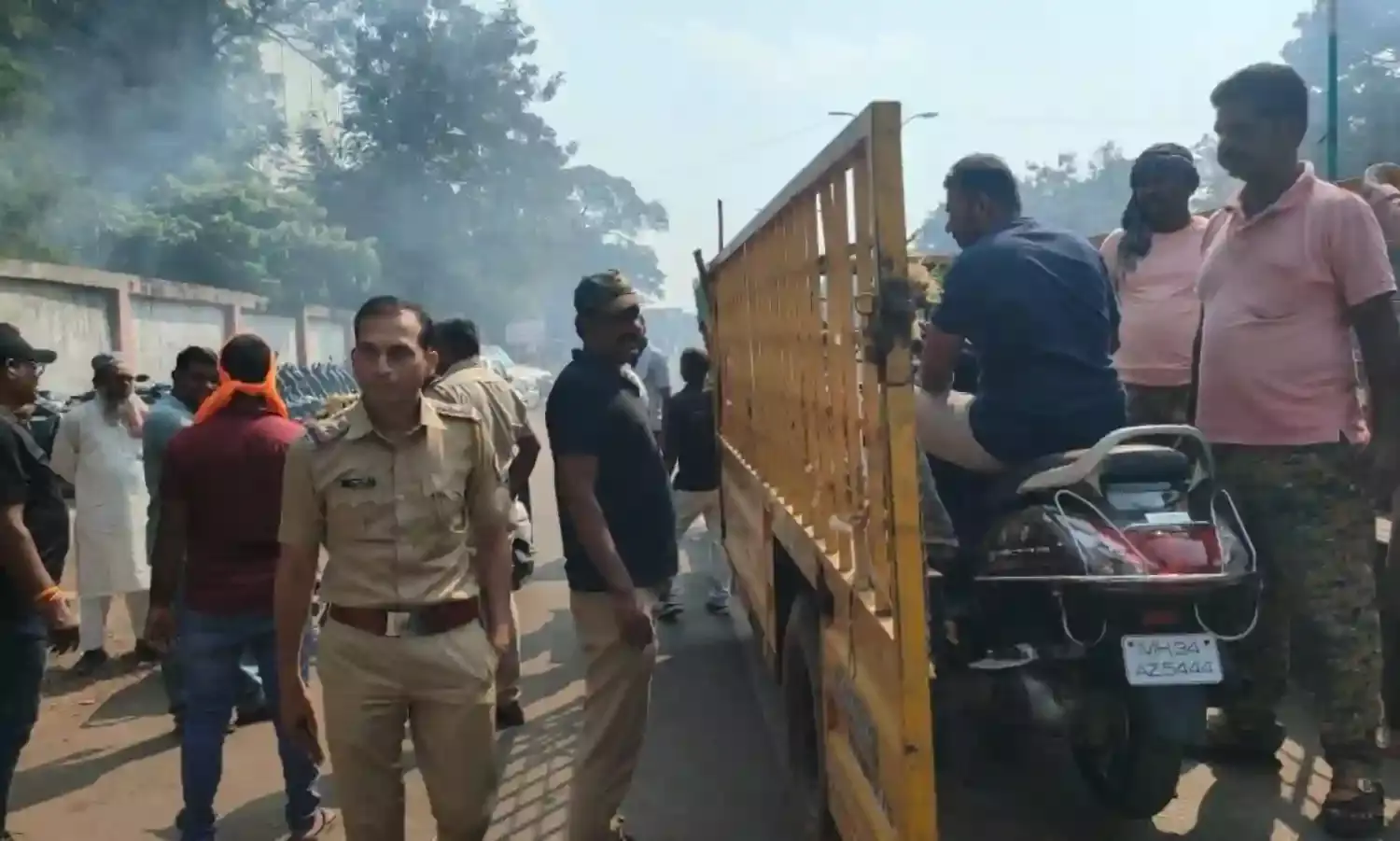 10 चार पहिया वाहनों पर जुर्माना सात दोपहिया वाहन जब्त