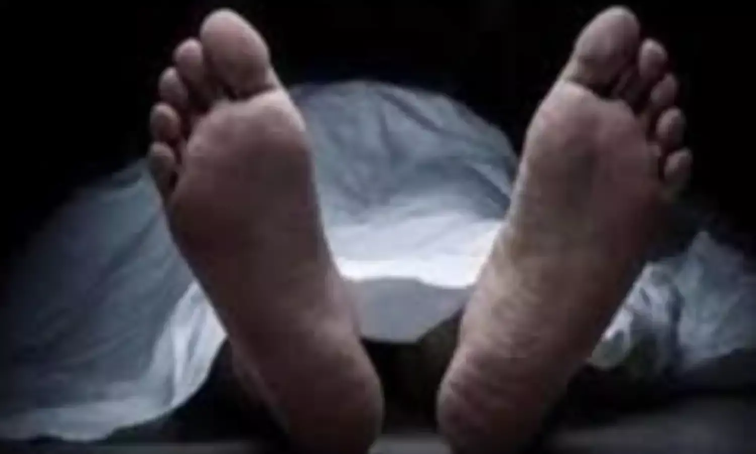 पुरुष व महिला का शव बरामद, अवैध संबंध में हत्या की आशंका