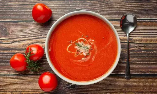 सर्दियों में जरूर बनाकर पीएं टमाटर सूप, इस आसान रेसिपी से सर्दियों में जरूर बनाकर पीएं टमाटर सूप, इस आसान रेसिपी से