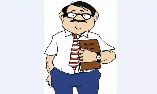 मतदान कर्मियों को मानदेय नहीं बाँटा और छुट्टी पर गए कोषालय अधिकारी, सस्पेंड मतदान कर्मियों को मानदेय नहीं बाँटा और छुट्टी पर गए कोषालय अधिकारी, सस्पेंड