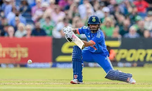 रिंकू ने विजयी रन बनाने के बाद अभिषेक नायर को गले लगा लिया