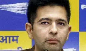 सॉलिसिटर जनरल ने राघव चड्ढा के निलंबन पर सुप्रीम कोर्ट को बताया, कुछ चल रहा है