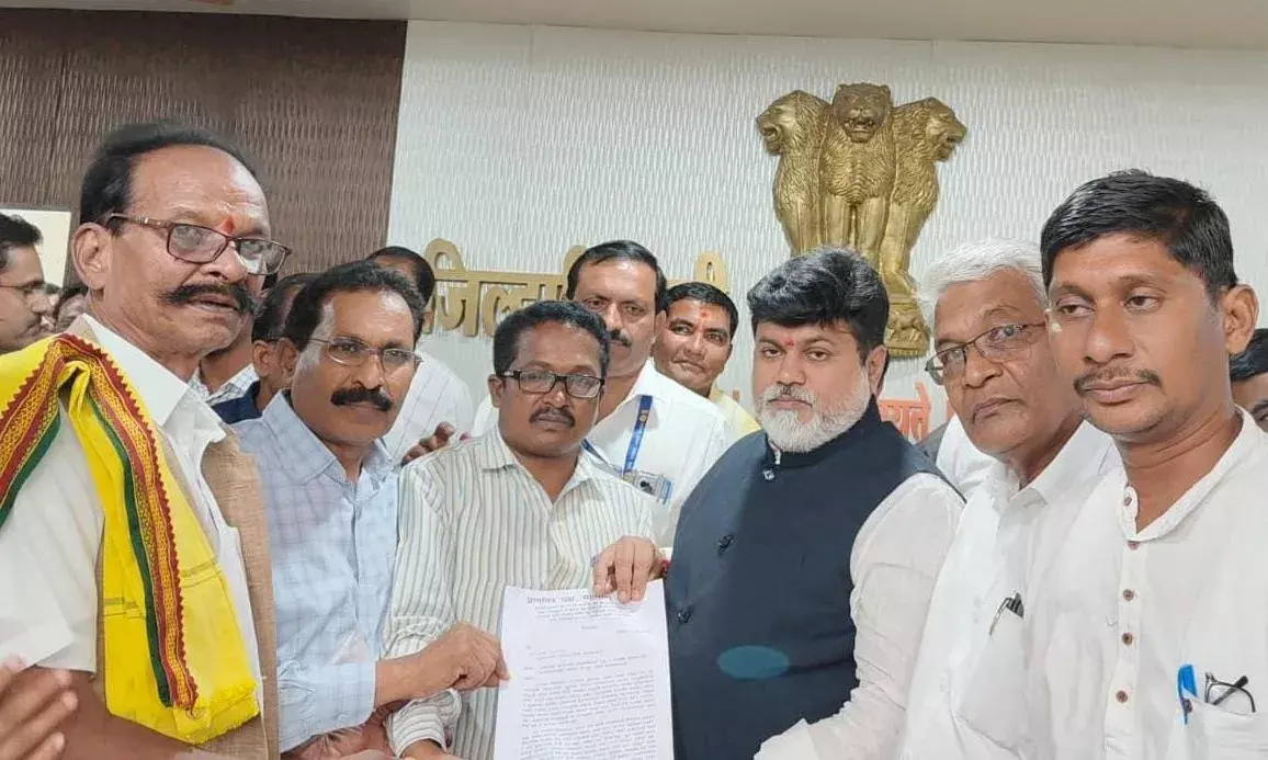 खदान का विरोध कर रहे आंदोलनकारियों को खदेड़ना बंद करें