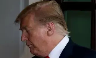  ट्रंप मैनहट्टन अदालत के जज और कर्मचारियों पर हमले कर हर तरह की आजादी खोने के करीब