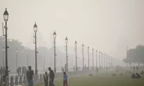 दिल्ली की हवा की गुणवत्ता अब भी बहुत खराब श्रेणी में दिल्ली की हवा की गुणवत्ता अब भी बहुत खराब श्रेणी में