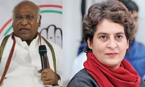 खड़गे व प्रियंका आज तेलंगाना में चार रैलियों को करेंगे संबोधित