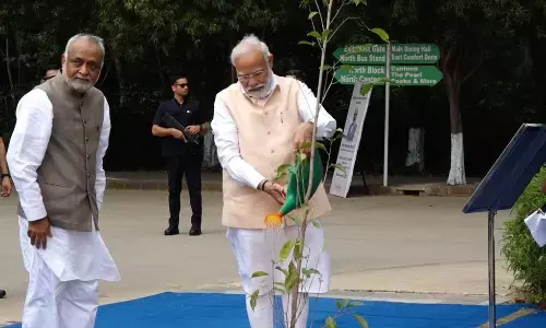 पीएम मोदी ने हैदराबाद में कान्हा शांति वनम् का दौरा किया