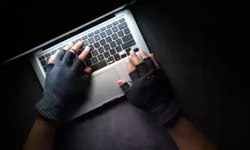 बड़े पैमाने पर फ़िशिंग को अंजाम देने के लिए हैकर्स टेलीग्राम बॉट का उपयोग कर रहे हैं