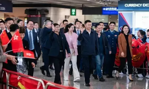 चीनी समानव अंतरिक्ष उड्डयन परियोजना का प्रतिनिधि मंडल हांगकांग और मकाओ की यात्रा पर चीनी समानव अंतरिक्ष उड्डयन परियोजना का प्रतिनिधि मंडल हांगकांग और मकाओ की यात्रा पर