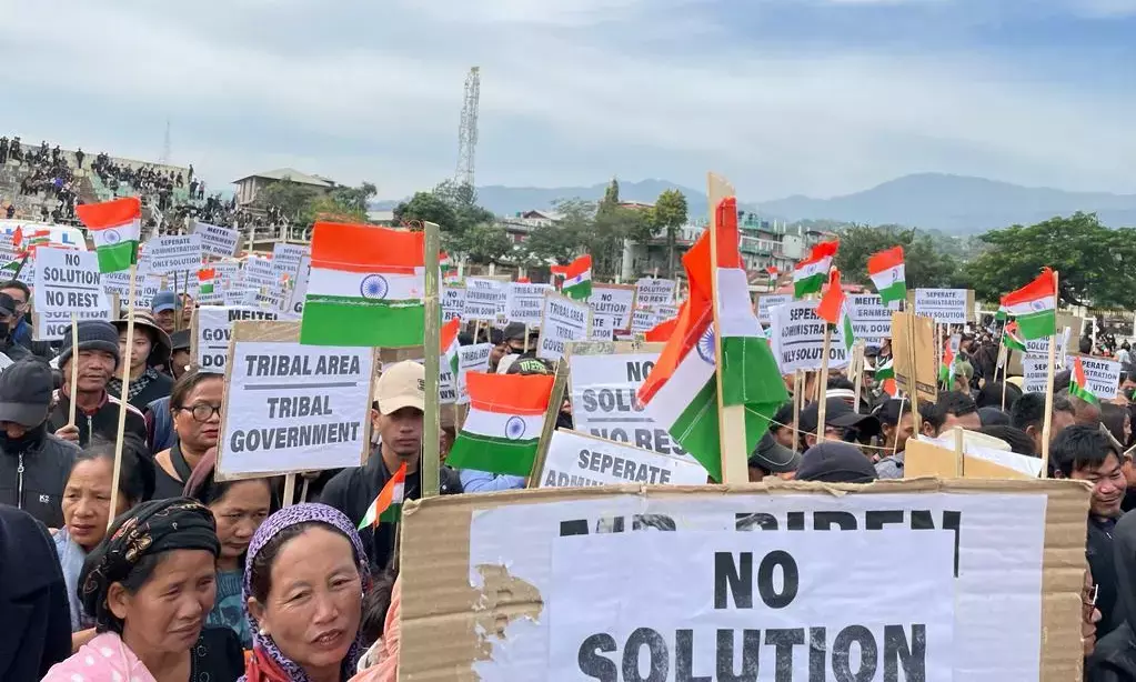 कुकी-ज़ो आदिवासियों ने अपनी मांग को लेकर मणिपुर, दिल्ली और 4 अन्य राज्यों में रैलियां निकालीं