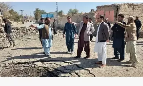 पाकिस्तान में सुरक्षा बलों ने दो आतंकवादियों को मार गिराया: सेना पाकिस्तान में सुरक्षा बलों ने दो आतंकवादियों को मार गिराया: सेना