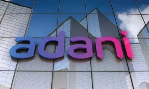 सुप्रीम कोर्ट में सुनवाई के बाद अडानी ग्रुप के शेयरों में जबरदस्त उछाल सुप्रीम कोर्ट में सुनवाई के बाद अडानी ग्रुप के शेयरों में जबरदस्त उछाल